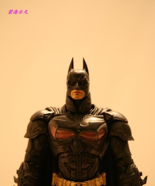 《掌握绝招，征服《Batman手机游戏》！》（成为暗夜英雄，勇往直前！）